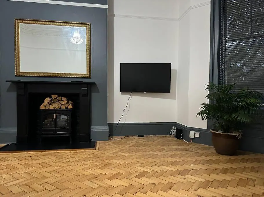 Stylish 2-Bed In Trendy Jesmond Apartment 0*,